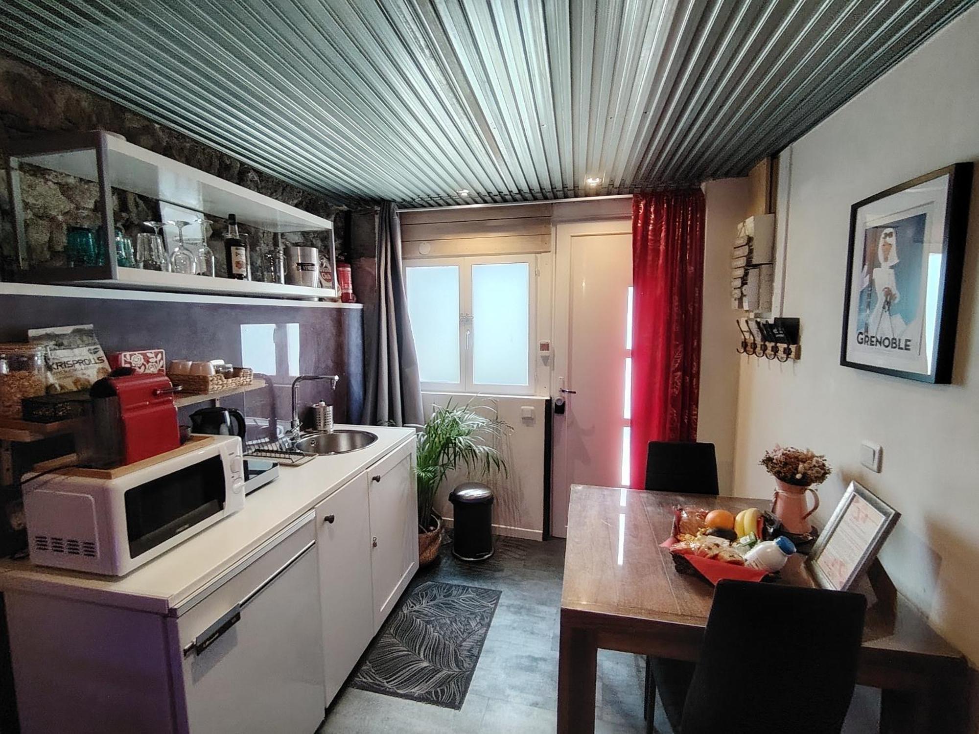 Sweet Loft Grenoble-Love Room Avec Jacuzzi & Sauna Экстерьер фото