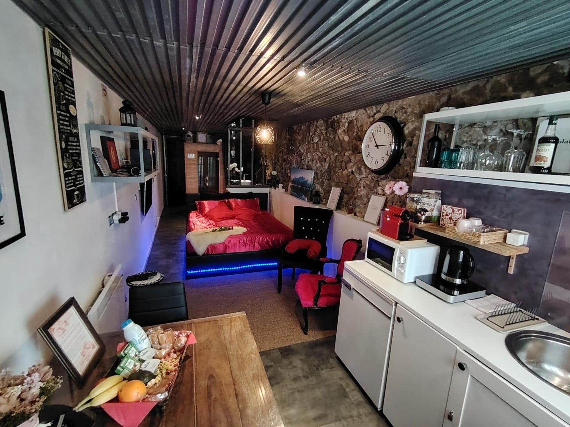 Sweet Loft Grenoble-Love Room Avec Jacuzzi & Sauna Экстерьер фото