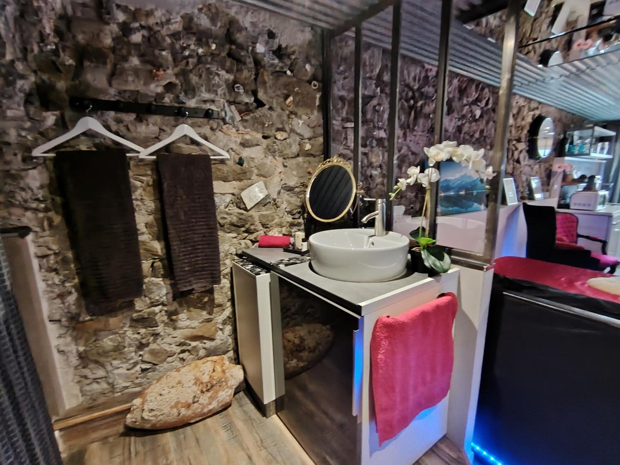 Sweet Loft Grenoble-Love Room Avec Jacuzzi & Sauna Экстерьер фото
